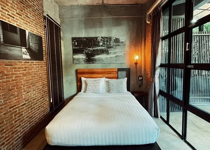 Yotaka The Hostel Hostel *