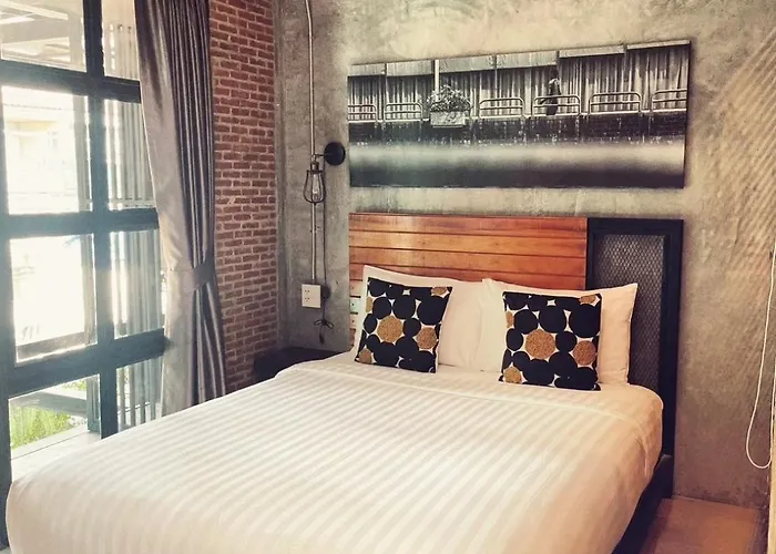 Yotaka The Hostel *