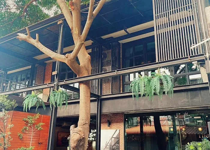 Yotaka The Hostel *