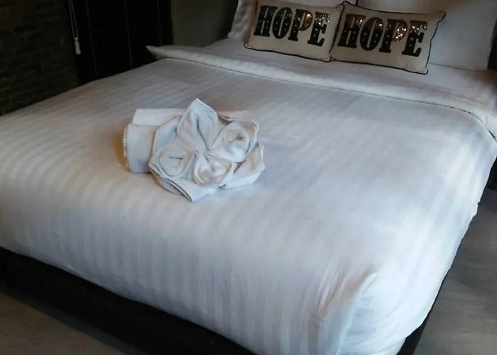 Yotaka The Hostel